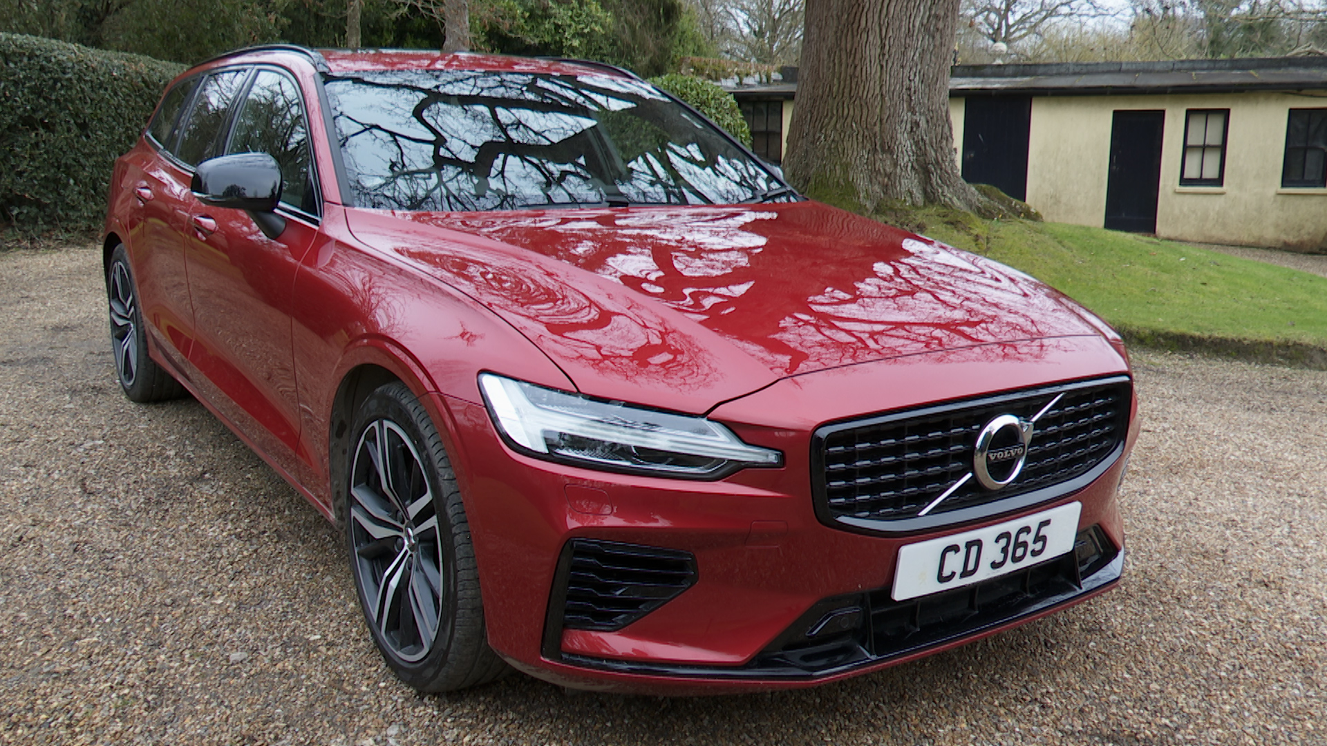 VOLVO V60 SPORTSWAGON 2.0 T6 [350] PHEV Plus Dark 5dr AWD Auto